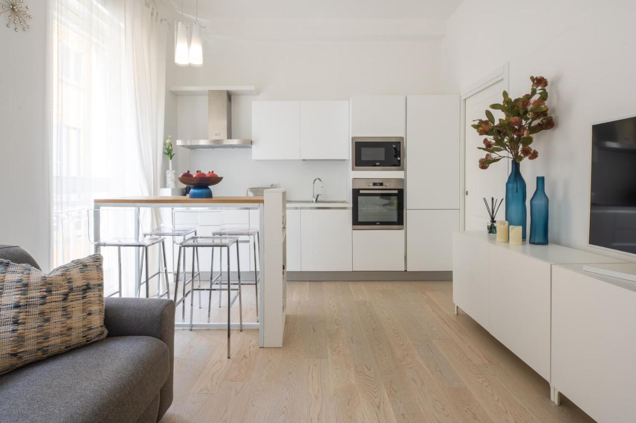 Brera Charming Apartments R&R Милано Екстериор снимка