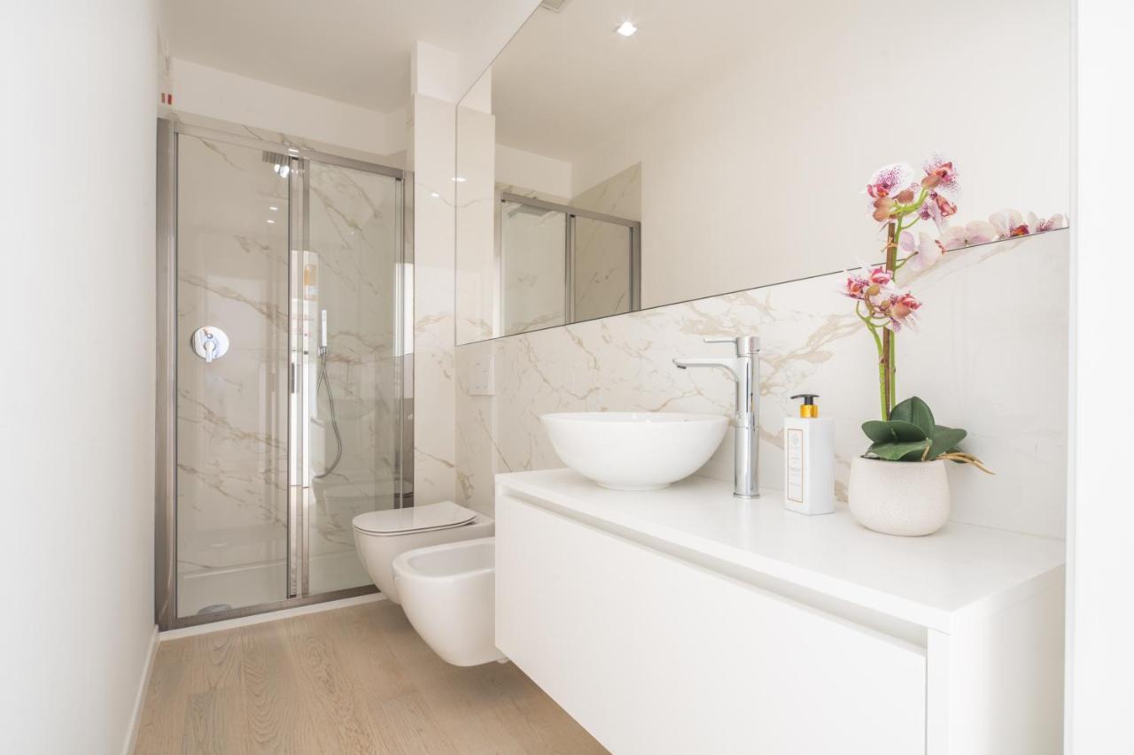 Brera Charming Apartments R&R Милано Екстериор снимка