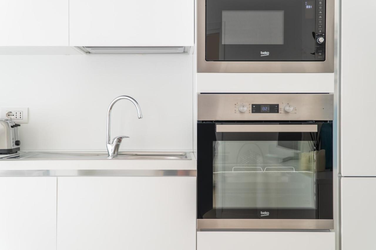 Brera Charming Apartments R&R Милано Екстериор снимка