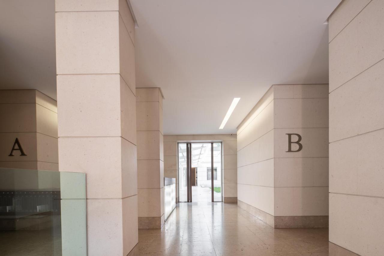 Brera Charming Apartments R&R Милано Екстериор снимка