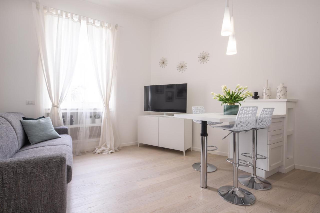 Brera Charming Apartments R&R Милано Екстериор снимка