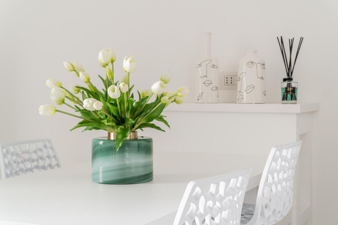 Brera Charming Apartments R&R Милано Екстериор снимка